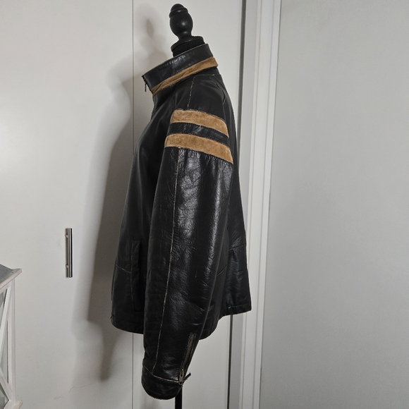 Vintage leather jacket - Picture 9 of 16